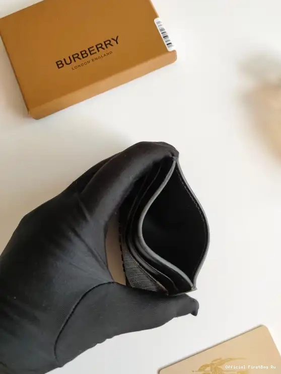 Official FirstBag Ru CARD BURBERRY CASE 0525